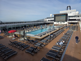 Pooldeck